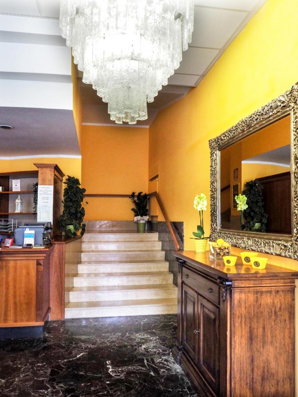 Hotel Select Sant'Ilario d'Enza Exterior photo